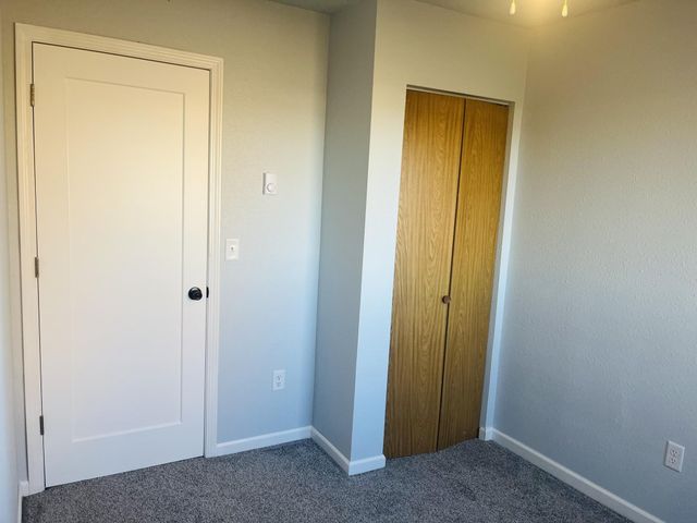 535 4th Avenue NW, West Fargo, ND 58078