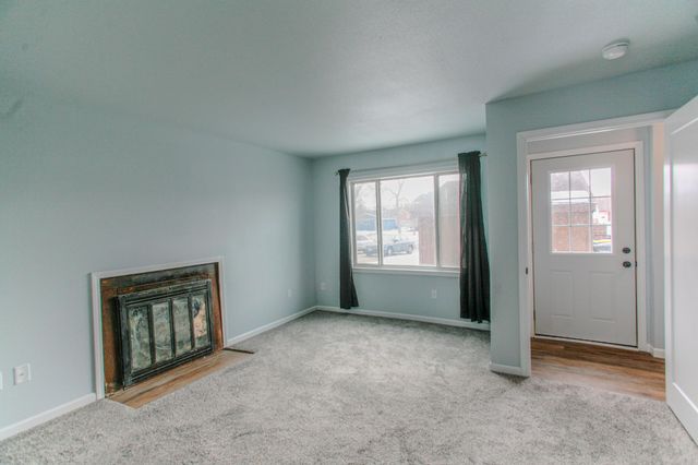 535 4th Avenue NW, West Fargo, ND 58078