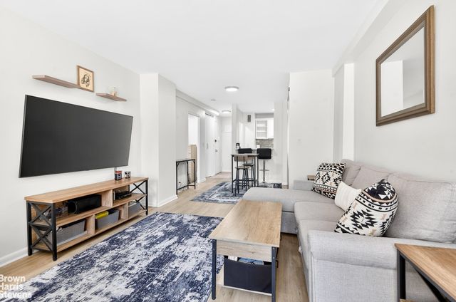 520 E 72nd St Apt 12E, New York City, NY 10021
