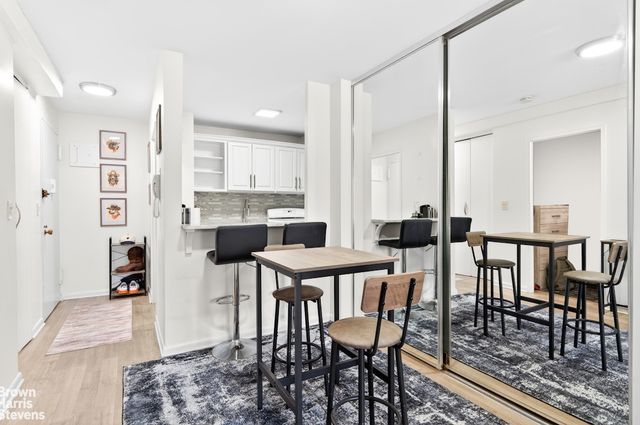 520 E 72nd St Apt 12E, New York City, NY 10021