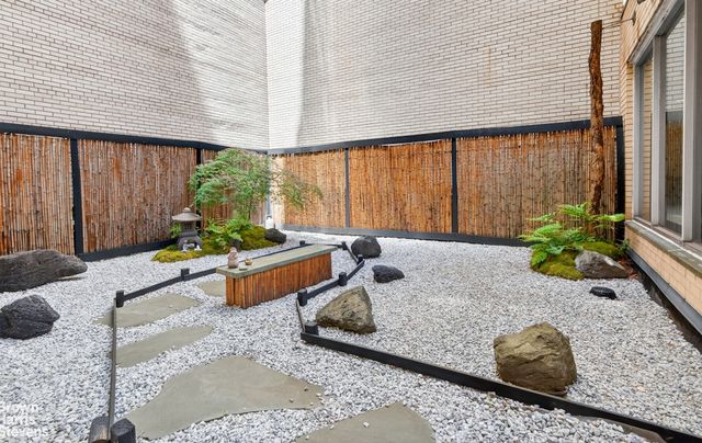 520 E 72nd St Apt 12E, New York City, NY 10021