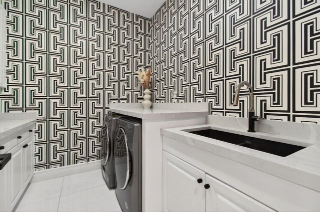 19886 Meadowside Lane Lane, Boca Raton, FL 33498