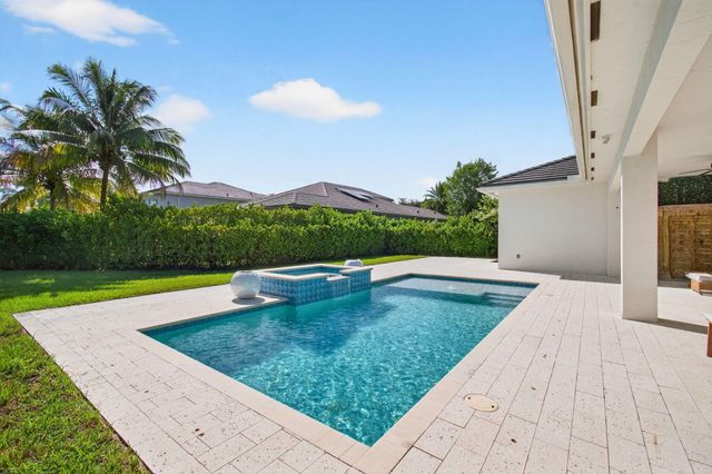 19886 Meadowside Lane Lane, Boca Raton, FL 33498