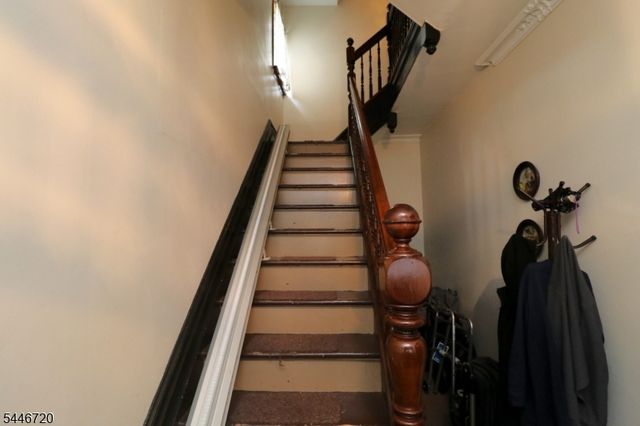 15 Darcy St, Newark City, NJ 07105