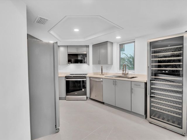 120 SE 5th Avenue 225, Boca Raton, FL 33432