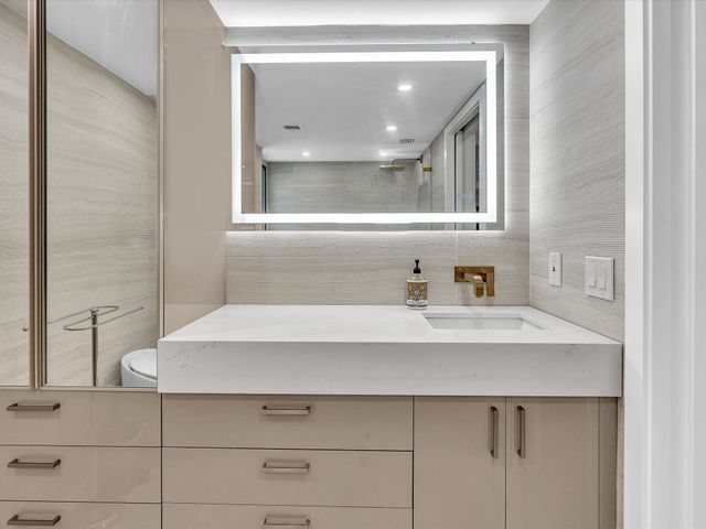 120 SE 5th Avenue 225, Boca Raton, FL 33432