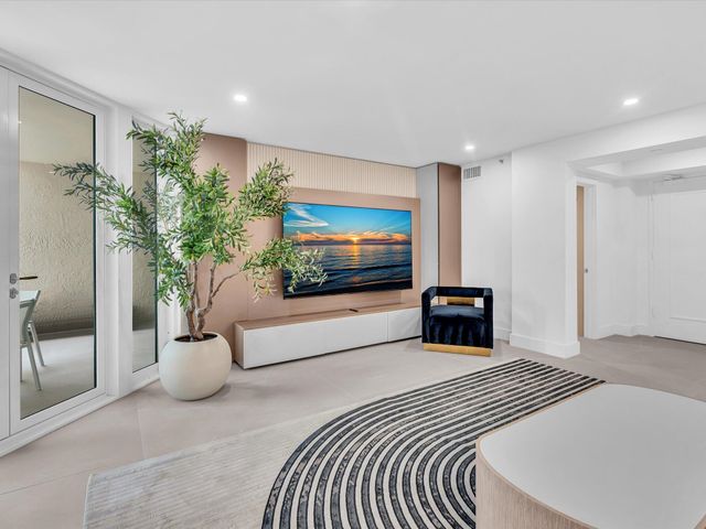 120 SE 5th Avenue 225, Boca Raton, FL 33432