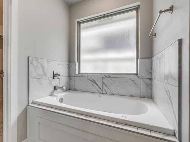 5209 White Gold Avenue, Edmond, OK 73034