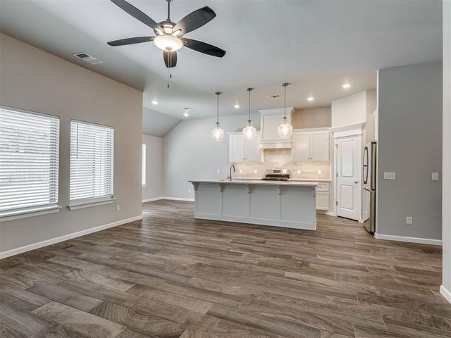 5209 White Gold Avenue, Edmond, OK 73034