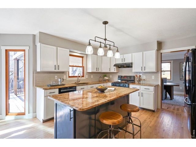 1501 Redberry Ct, Fort Collins, CO 80525