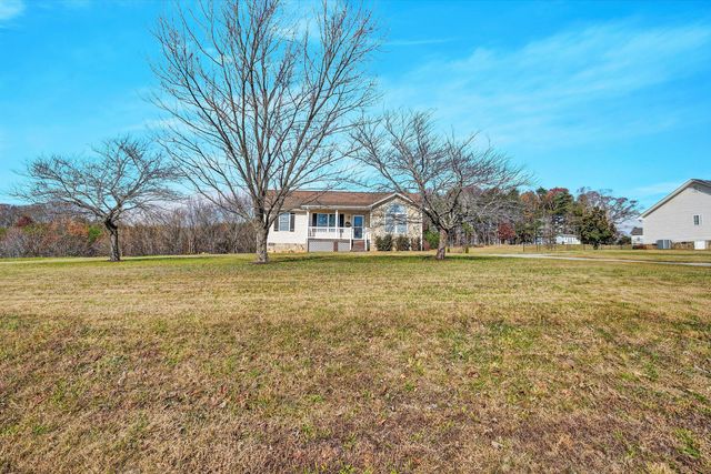 100 Estate DR, Glade Hill, VA 24092