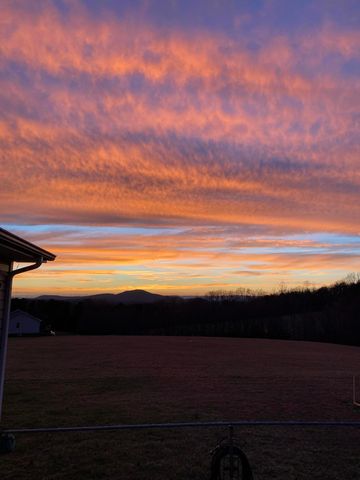 100 Estate DR, Glade Hill, VA 24092