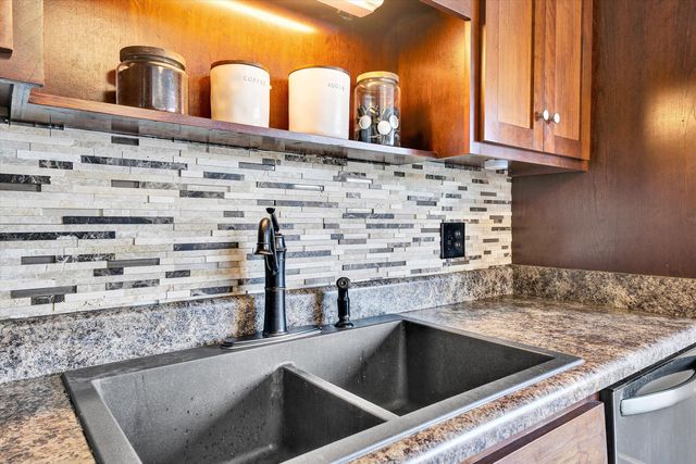 100 Estate DR, Glade Hill, VA 24092