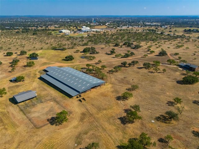 3019 S Highway 16, Llano, TX 78643