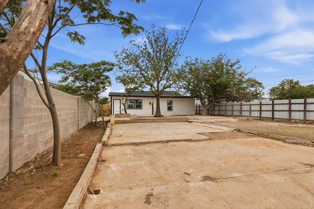 2803 Roosevelt Ave, Midland, TX 79701