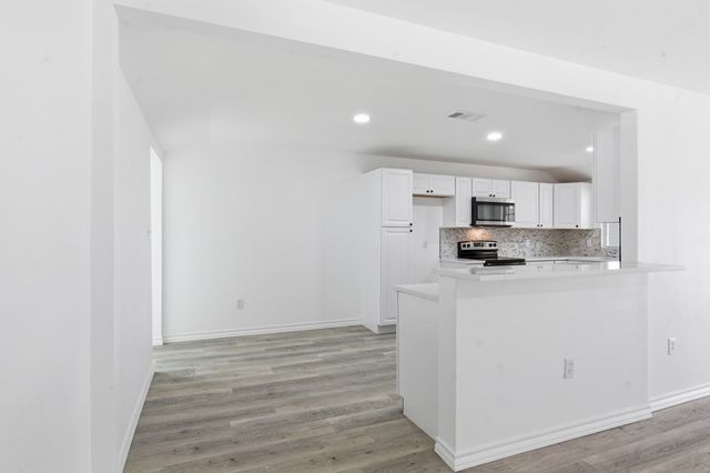 2803 Roosevelt Ave, Midland, TX 79701