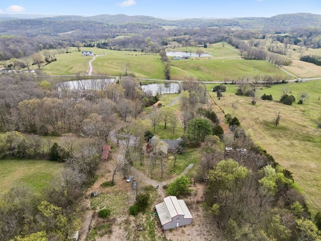 3625 Mitchell Rd, Lebanon, TN 37087