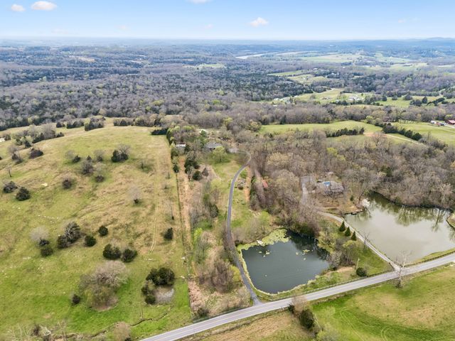 3625 Mitchell Rd, Lebanon, TN 37087