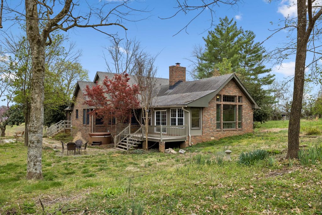 3625 Mitchell Rd, Lebanon, TN 37087