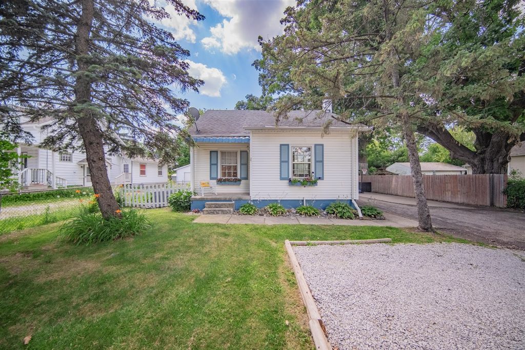 3604 Platt Road, Ann Arbor, MI 48108