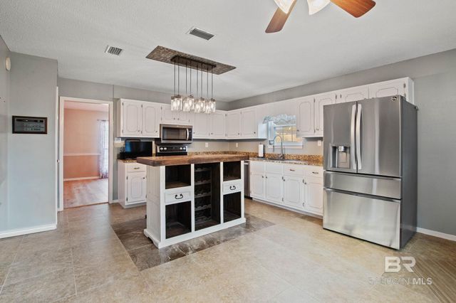 14200 South Boulevard, Silverhill, AL 36576