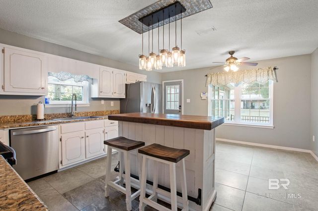 14200 South Boulevard, Silverhill, AL 36576