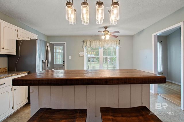 14200 South Boulevard, Silverhill, AL 36576