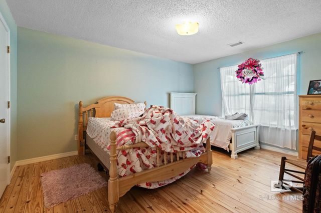 14200 South Boulevard, Silverhill, AL 36576