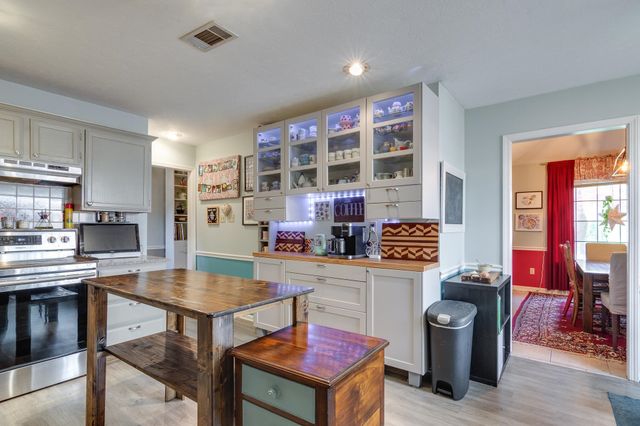 765 PECAN GARDENS CIR W, Memphis, TN 38122