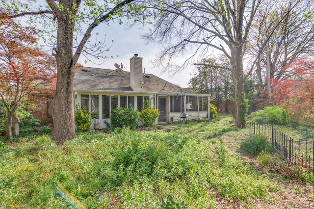 765 PECAN GARDENS CIR W, Memphis, TN 38122