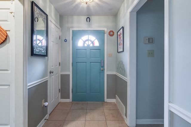 765 PECAN GARDENS CIR W, Memphis, TN 38122