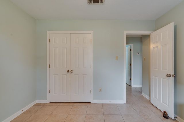 765 PECAN GARDENS CIR W, Memphis, TN 38122