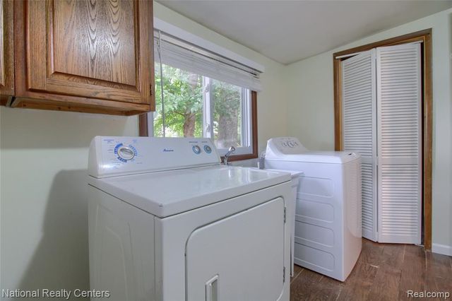 1528 Paramount Street, Novi, MI 48377