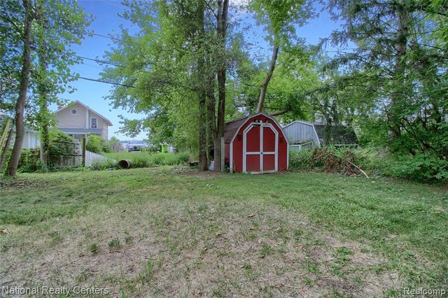1528 Paramount Street, Novi, MI 48377