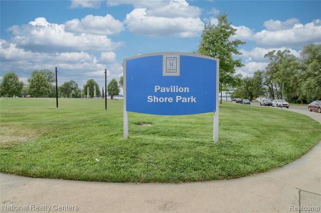 1528 Paramount Street, Novi, MI 48377