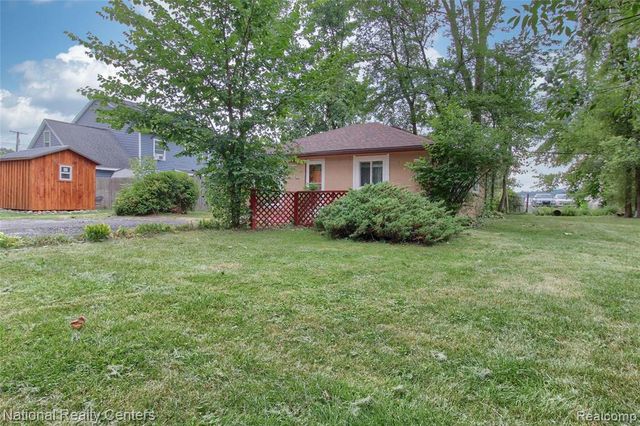 1528 Paramount Street, Novi, MI 48377