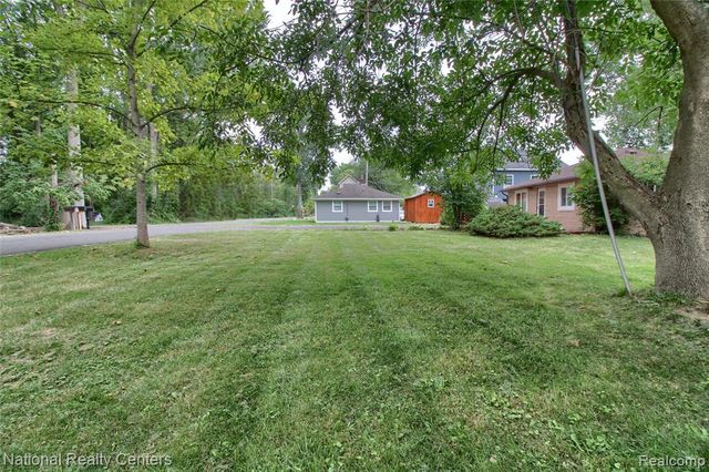 1528 Paramount Street, Novi, MI 48377