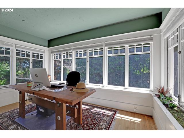 2514 Nw Westover Rd, Portland, OR 97210
