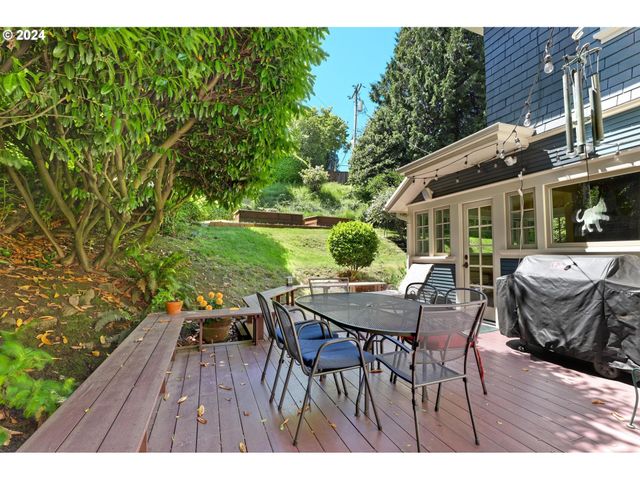 2514 Nw Westover Rd, Portland, OR 97210