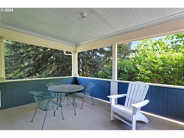 2514 Nw Westover Rd, Portland, OR 97210