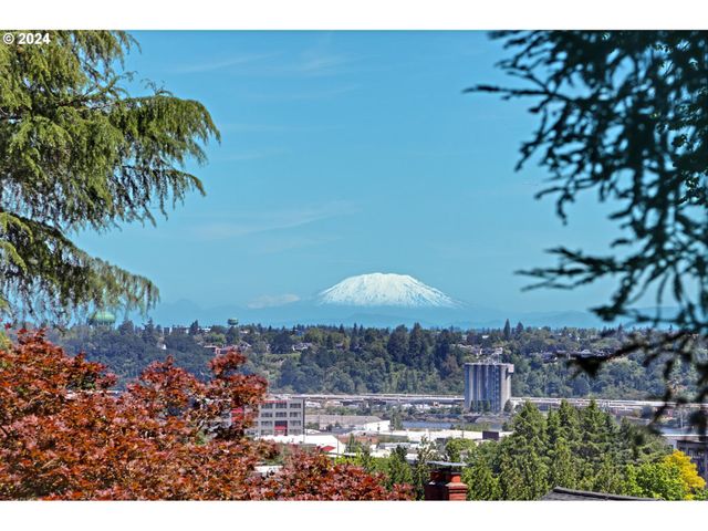 2514 Nw Westover Rd, Portland, OR 97210