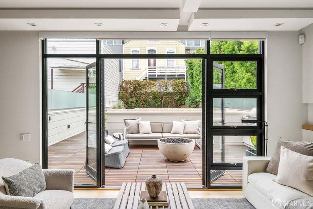 827 North Point Street 1, San Francisco, CA 94109