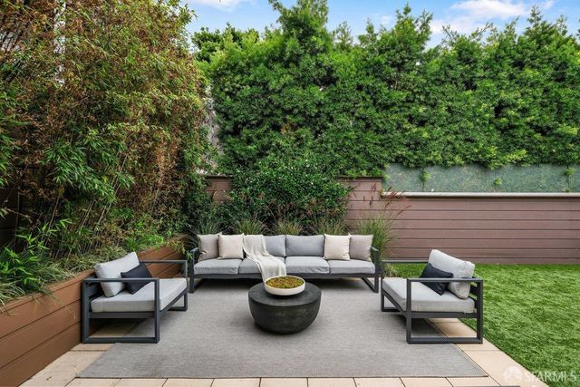 827 North Point Street 1, San Francisco, CA 94109