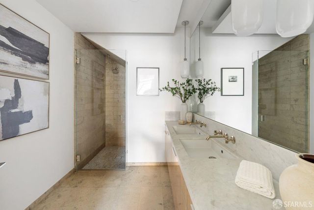 827 North Point Street 1, San Francisco, CA 94109