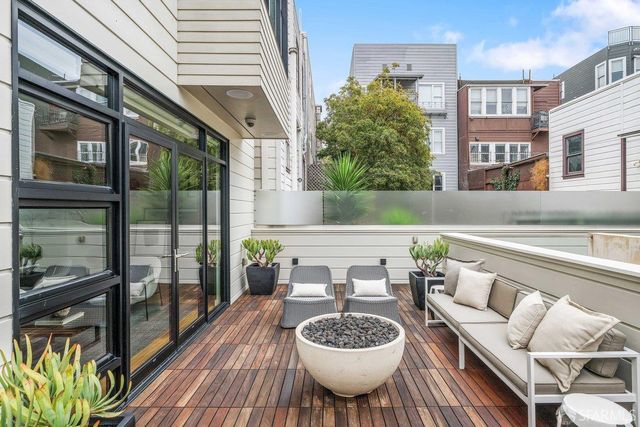 827 North Point Street 1, San Francisco, CA 94109