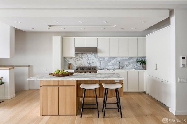 827 North Point Street 1, San Francisco, CA 94109