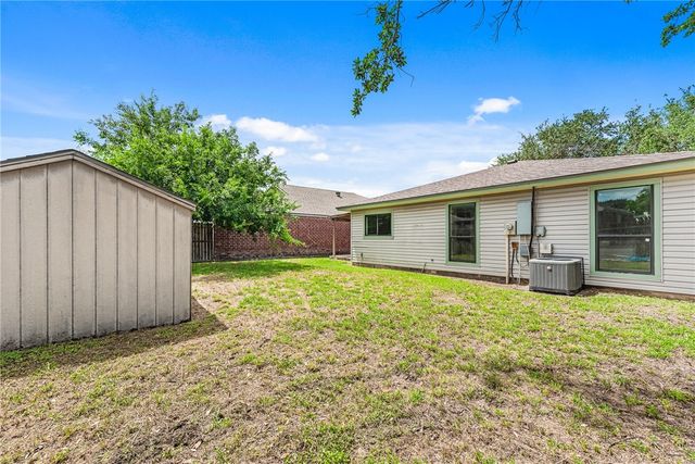 4318 Beaver Creek Dr, Corpus Christi, TX 78413