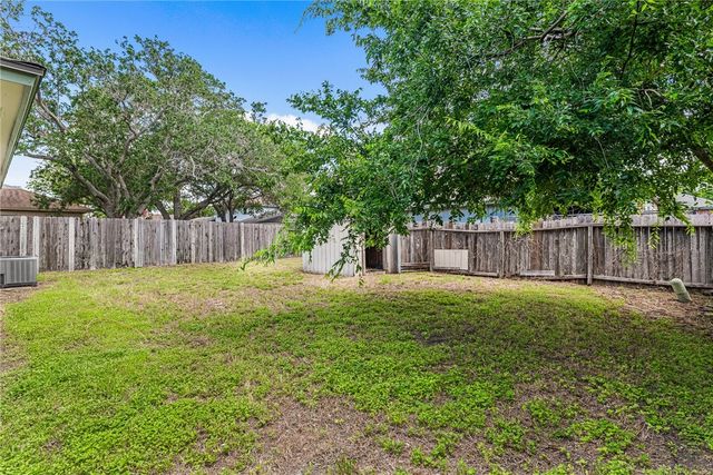 4318 Beaver Creek Dr, Corpus Christi, TX 78413