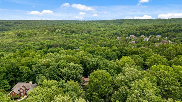 10 Pebble Lane, Signal Mountain, TN 37377
