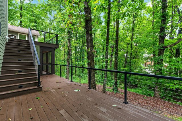 10 Pebble Lane, Signal Mountain, TN 37377